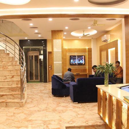 Hotel Golden Oasis - A Well Hygiene Property Paharganj Exteriör bild