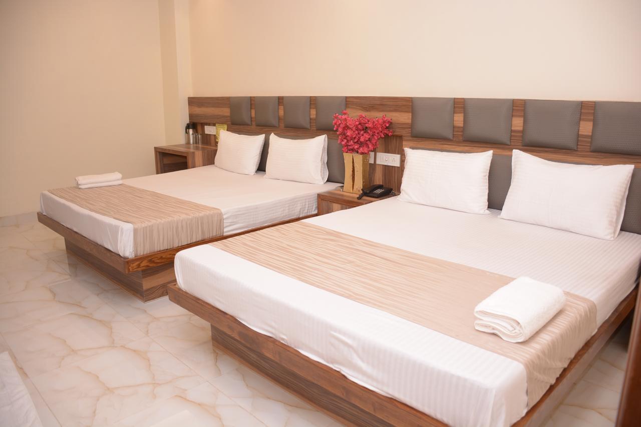 Hotel Golden Oasis - A Well Hygiene Property Paharganj Exteriör bild